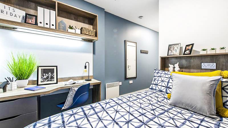 Bailey Point Ensuite Bedroom: Student accommodation, modern student halls, Bournemouth, South Coast UK, International Students