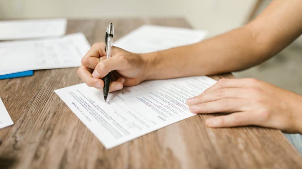 Host family completing application to become part of UK Guardians’ hosting programme